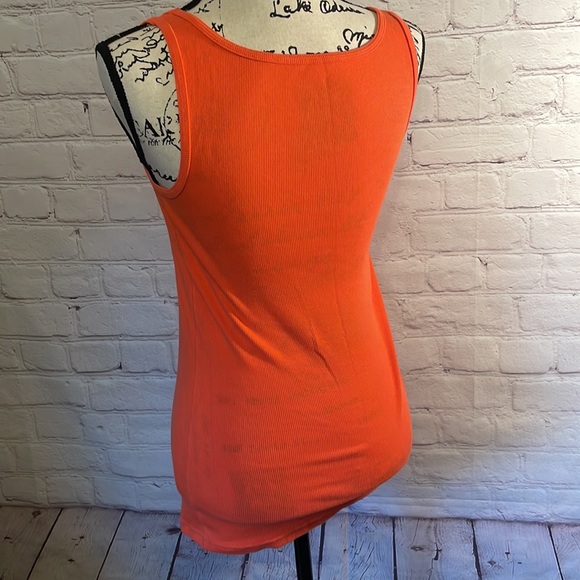 Tank Top Bundle - Picture 5 of 13